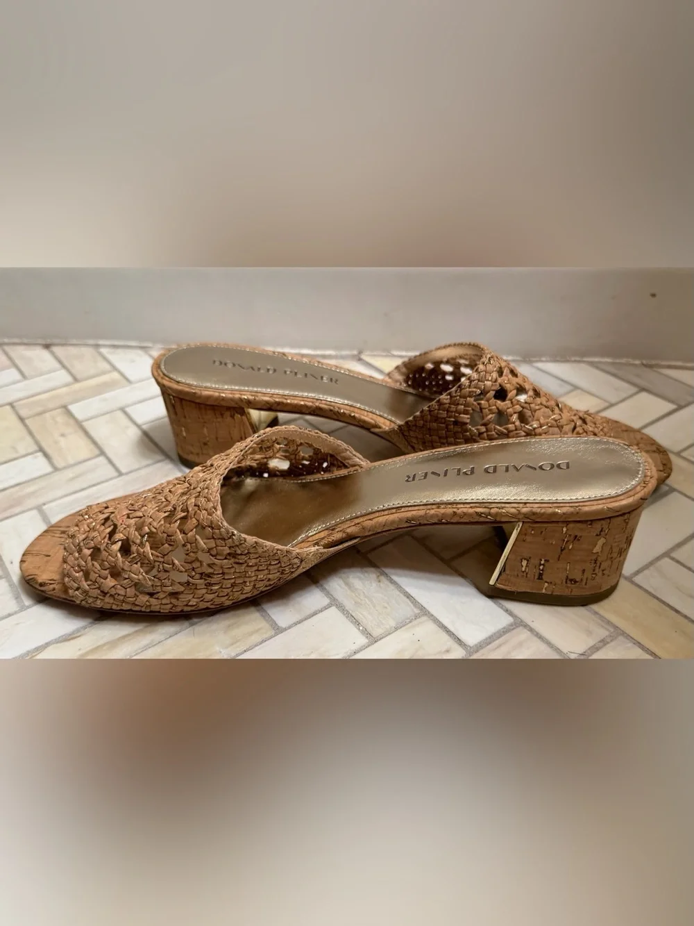 Donald Pliner Melrose3 Sparkle Cork Low Heels Natural Woven Sandal Size 10 - Picture 15 of 16